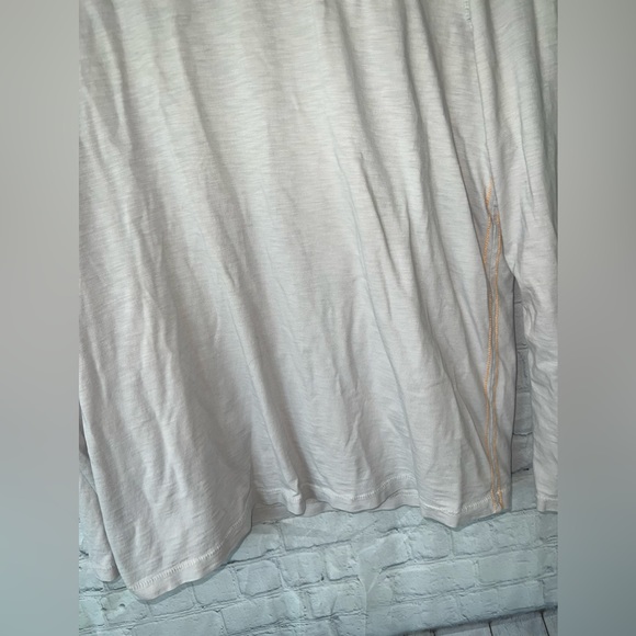 Tommy Bahama Gray & Green Floral long sleeve shirt size M - Picture 6 of 9